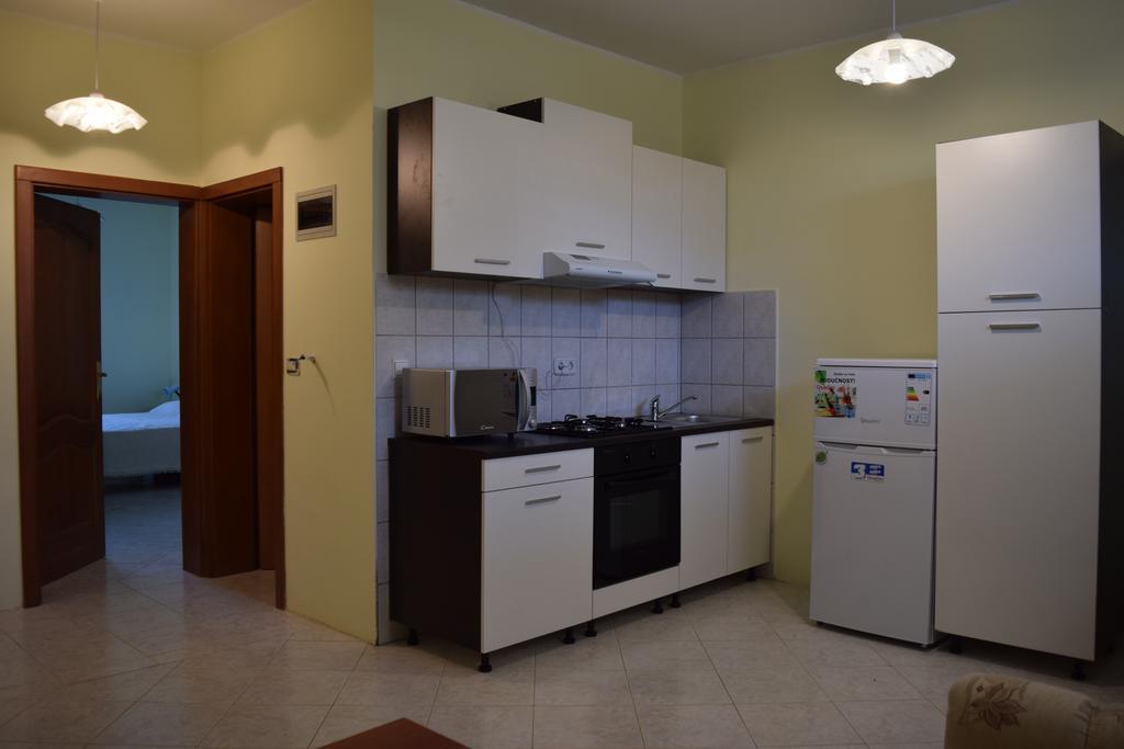 Apartment Vera Štinjan Exteriör bild